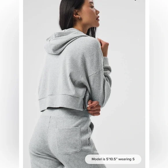 ALO Yoga Muse MATCHING SET - Picture 3 of 12